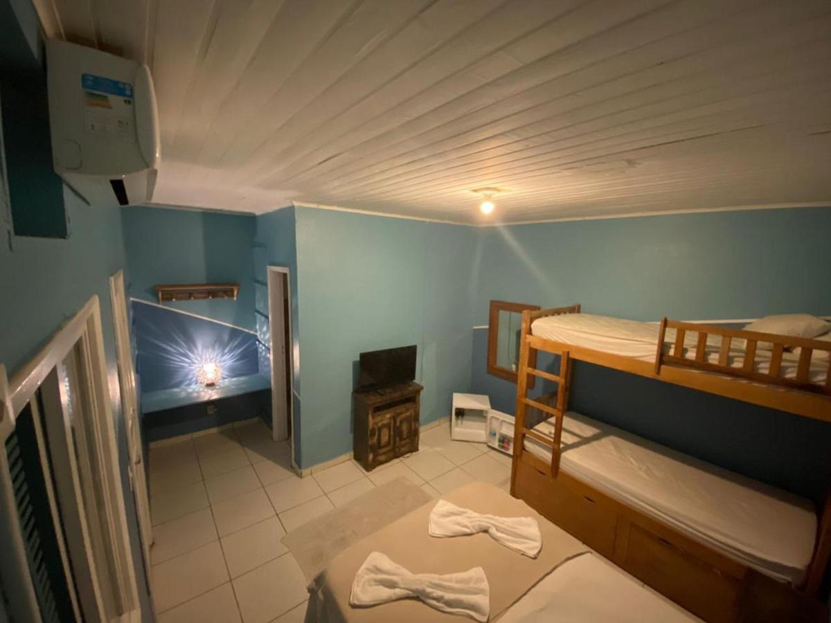 Hostel Santo Bar