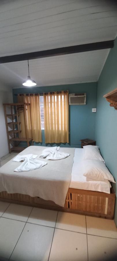 Santo Bar Hostel *
